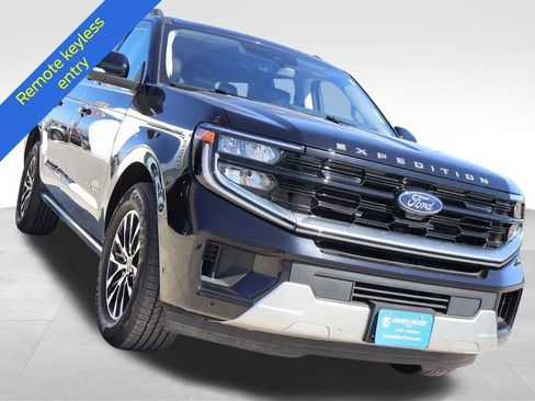 Certified 2025 Ford Expedition Max Platinum image 7