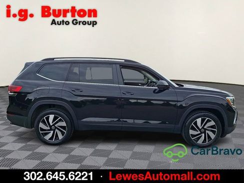 Used 2025 Volkswagen Atlas SE AWD/4WD image 7