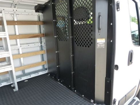 Used 2025 RAM ProMaster 2500 w/ U-Haul Equipment Group FWD image 21