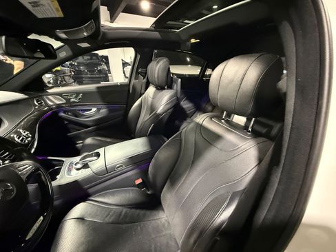 Used 2016 Mercedes-Benz S 550 Sedan image 28