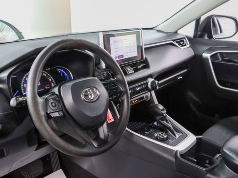 Used 2023 Toyota RAV4 LE AWD/4WD image 22