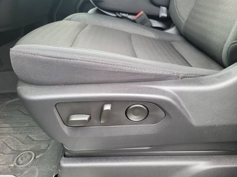 Used 2025 GMC Sierra 1500 SLE w/ X31 Off-Road Package AWD/4WD image 12