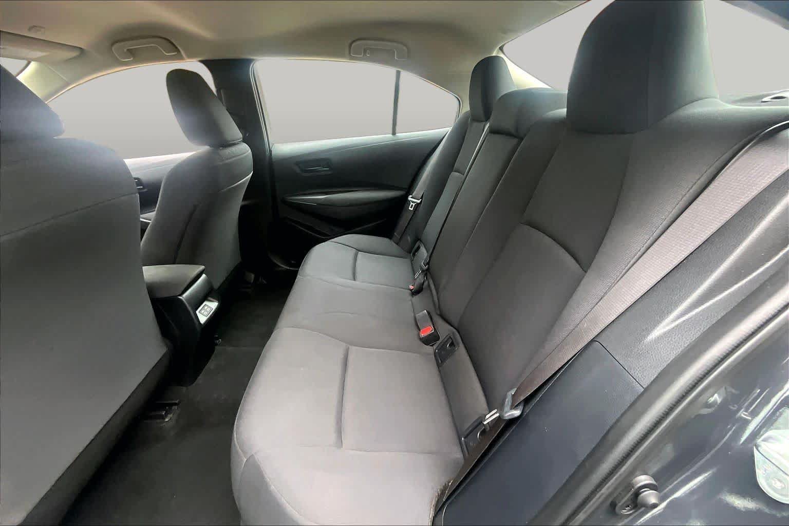Used 2024 Toyota Corolla LE FWD image 19