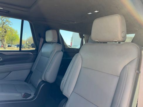 Used 2022 Chevrolet Tahoe LT w/ LT Signature Plus Package image 28