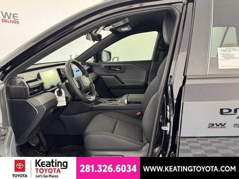 New 2026 Toyota RAV4 SE FWD image 5