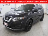 Used 2019 Nissan Rogue SV image 2