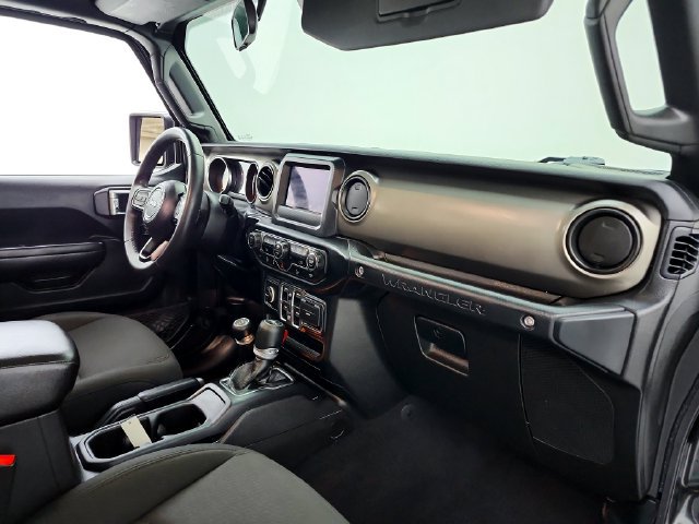 Used 2019 Jeep Wrangler Unlimited Sport S AWD/4WD image 17