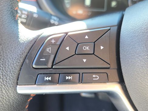 Used 2023 Nissan Kicks SR w/ SR Premium Package image 22