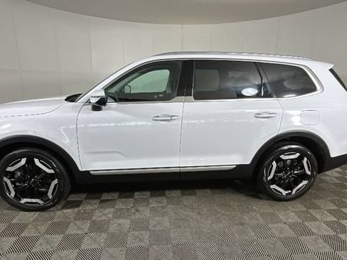 Used 2024 Kia Telluride S w/ S Sunroof Package AWD/4WD image 5