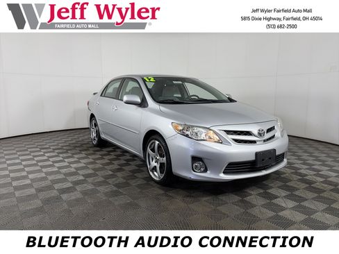 Used 2012 Toyota Corolla LE image 1