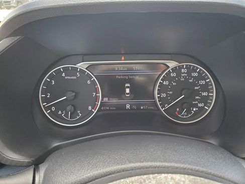 Certified 2025 Nissan Sentra SR w/ SR Premium Package FWD image 30