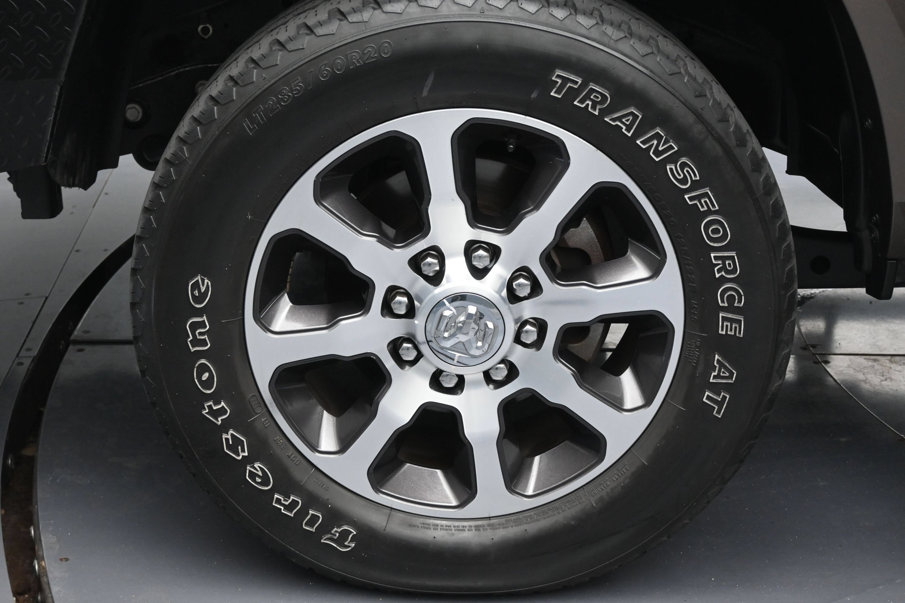 Used 2024 RAM 2500 Limited w/ Towing Technology Group AWD/4WD image 10
