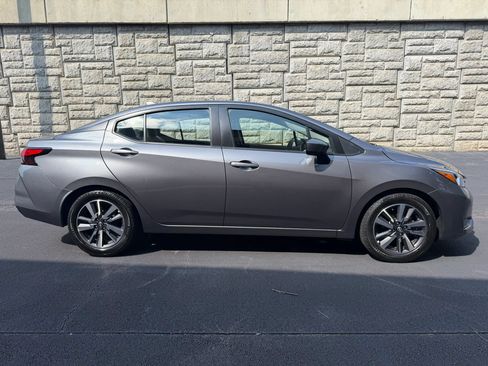Used 2023 Nissan Versa SV FWD image 6