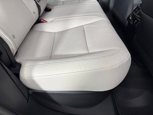 Used 2024 Lexus RX 350 AWD image 29