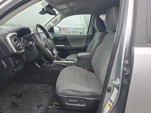 Used 2021 Toyota Tacoma SR5 image 9