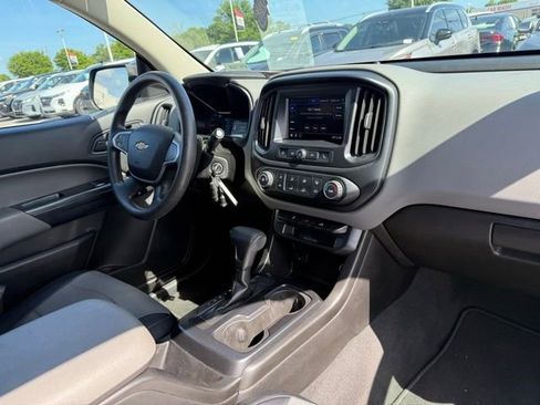 Used 2021 Chevrolet Colorado W/T w/ WT Convenience Package image 16