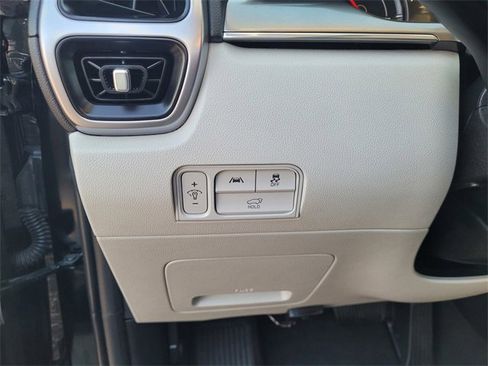 Used 2024 Kia Sorento EX image 23