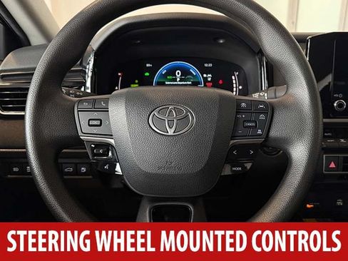 Used 2025 Toyota Camry LE FWD image 8