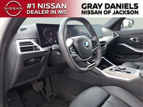 Used 2025 BMW 330i Sedan RWD image 9