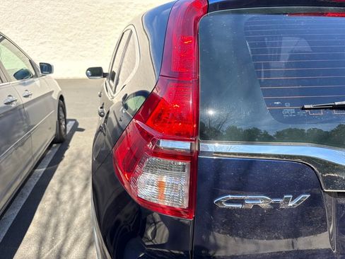 Used 2015 Honda CR-V LX image 19