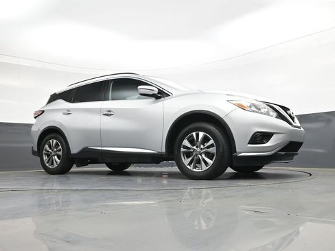 Used 2017 Nissan Murano SV image 27