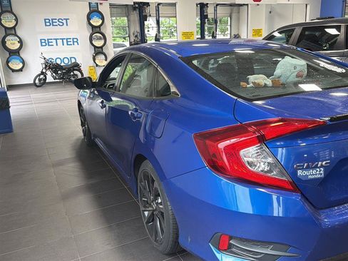 Used 2019 Honda Civic Sport image 5