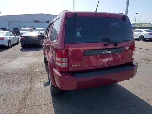 Used 2012 Jeep Liberty Sport AWD/4WD image 7