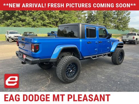 Used 2021 Jeep Gladiator Sport AWD/4WD image 5