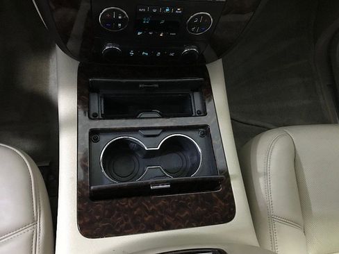 Used 2012 GMC Yukon Denali image 30