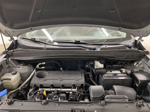 Used 2012 Hyundai Tucson GLS image 13