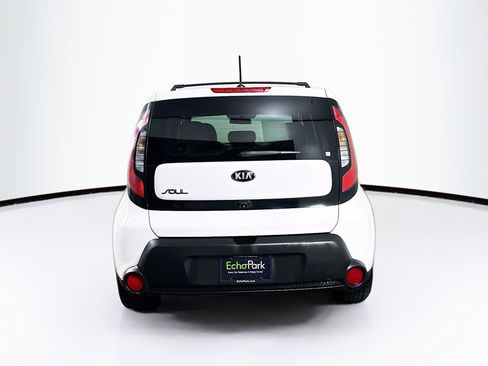 Used 2015 Kia Soul + w/ Audio Package FWD image 7