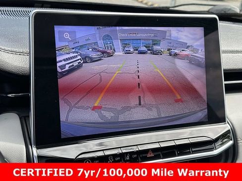 Certified 2022 Jeep Compass Limited w/ Sun and Sound Group AWD/4WD image 25