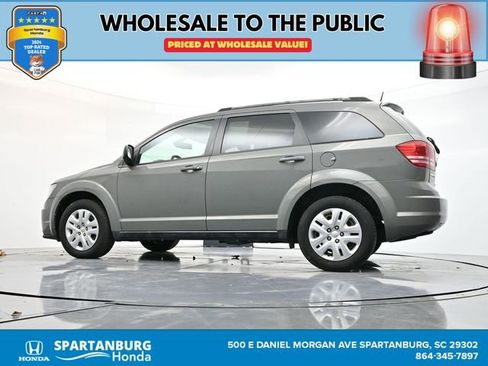 Used 2019 Dodge Journey SE image 39