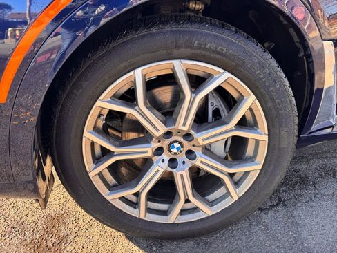 Used 2023 BMW X7 xDrive40i AWD/4WD image 12