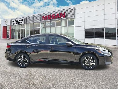 Certified 2024 Nissan Sentra SV FWD image 3