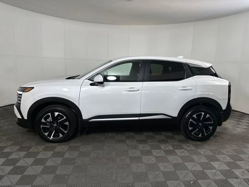 Certified 2025 Nissan Kicks SV image 6