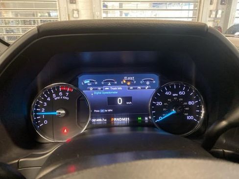 Used 2019 Ford F250 Platinum w/ Platinum Ultimate Package AWD/4WD image 16