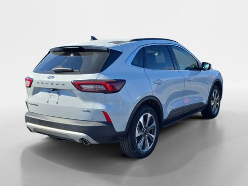 Used 2025 Ford Escape Platinum w/ Premium Technology Package image 5