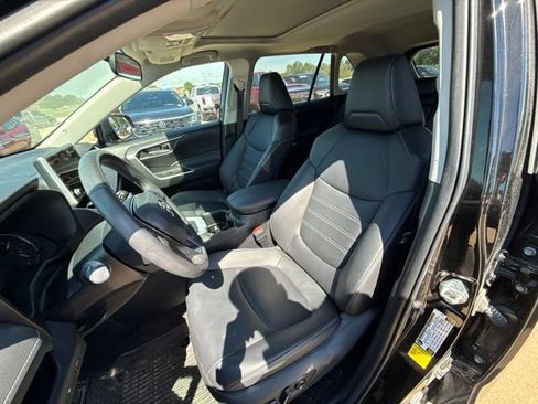 Used 2024 Toyota RAV4 XLE Premium w/ Weather Package AWD/4WD image 19