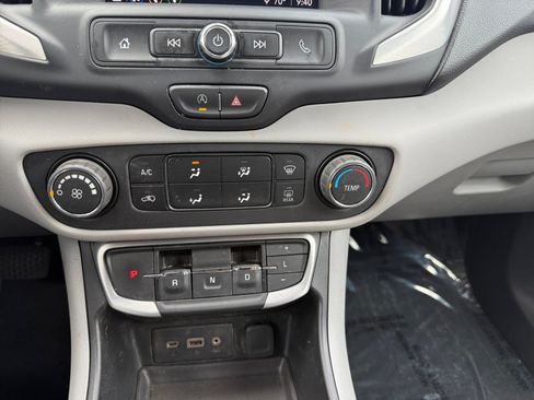 Used 2023 GMC Terrain SLE w/ Fleet Convenience Package AWD/4WD image 13