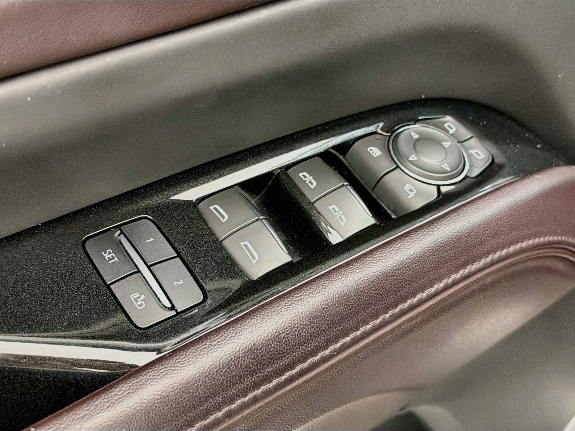 Used 2024 Cadillac Escalade ESV Sport Platinum AWD/4WD image 23
