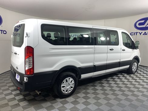 Used 2021 Ford Transit 350 XLT RWD image 3
