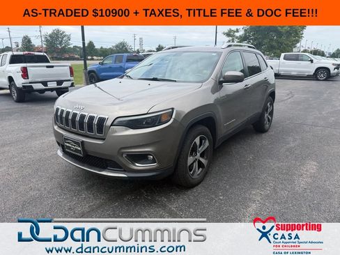 Used 2019 Jeep Cherokee Limited AWD/4WD image 1
