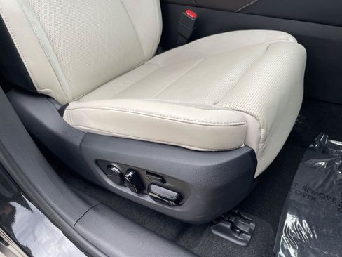 Used 2025 Lexus RX 350 AWD w/ Convenience Package image 21