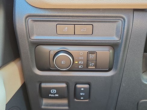 Certified 2024 Ford Expedition Limited RWD image 28