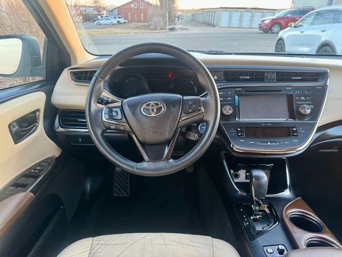 Used 2016 Toyota Avalon XLE Plus FWD image 12
