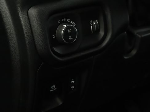 Used 2022 RAM 1500 Big Horn AWD/4WD image 8