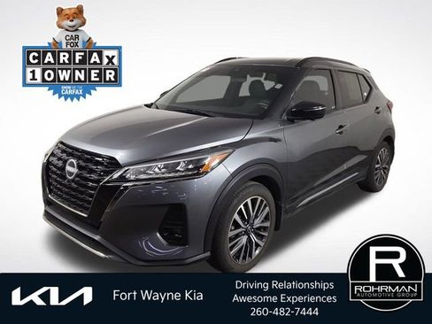 Used 2023 Nissan Kicks SR w/ SR Premium Package FWD image 1