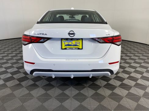 Used 2023 Nissan Sentra SV FWD image 6