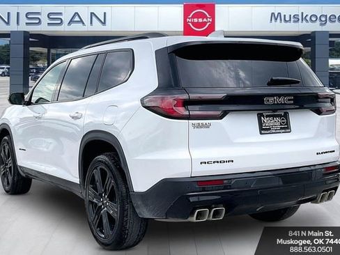 Used 2026 GMC Acadia Elevation w/ Black Edition FWD image 4